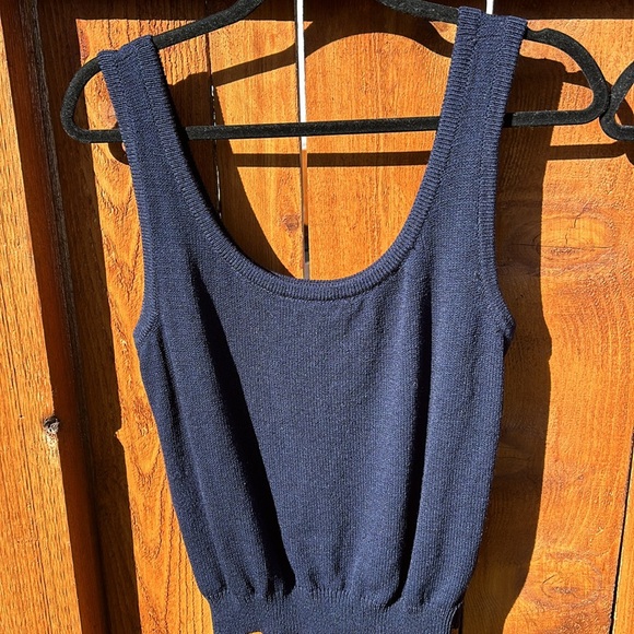 EUC St. John Knit Navy Tank. M. Vintage - Picture 5 of 6